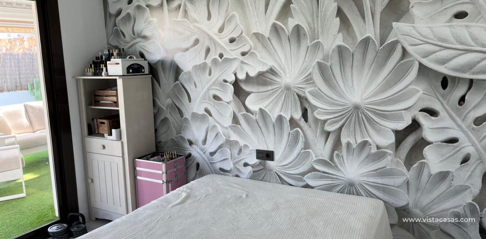 Chalet de 3 habitaciones en Cabo Roig en venta - 360.000 € (Ref: 9663239)