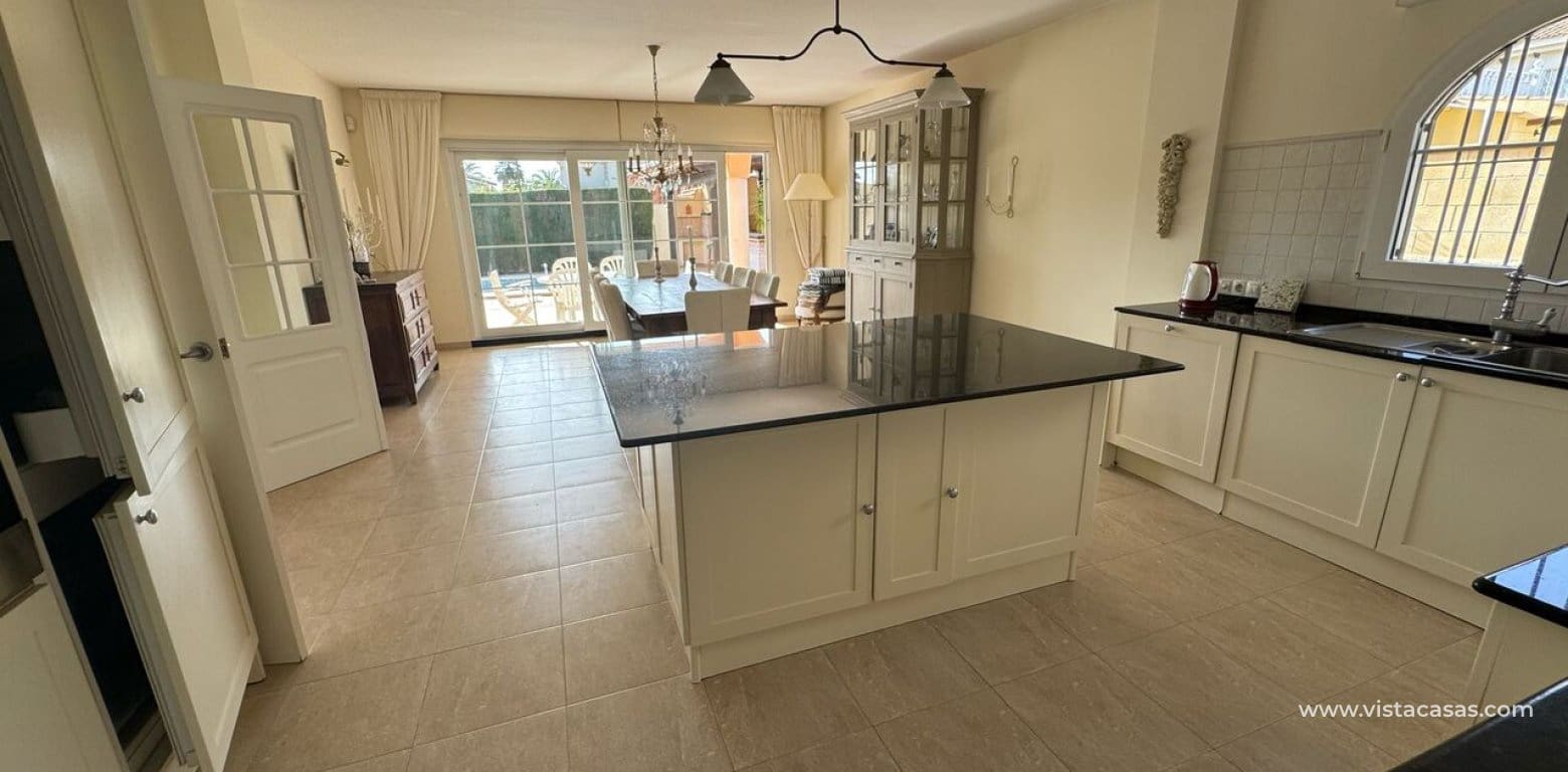 4 soverom Villa til salgs i Playa Flamenca - € 860 000 (Ref: 9663242)