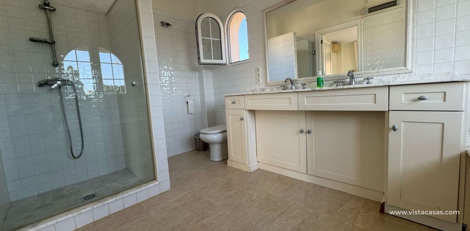 4 soverom Villa til salgs i Playa Flamenca - € 860 000 (Ref: 9663242)