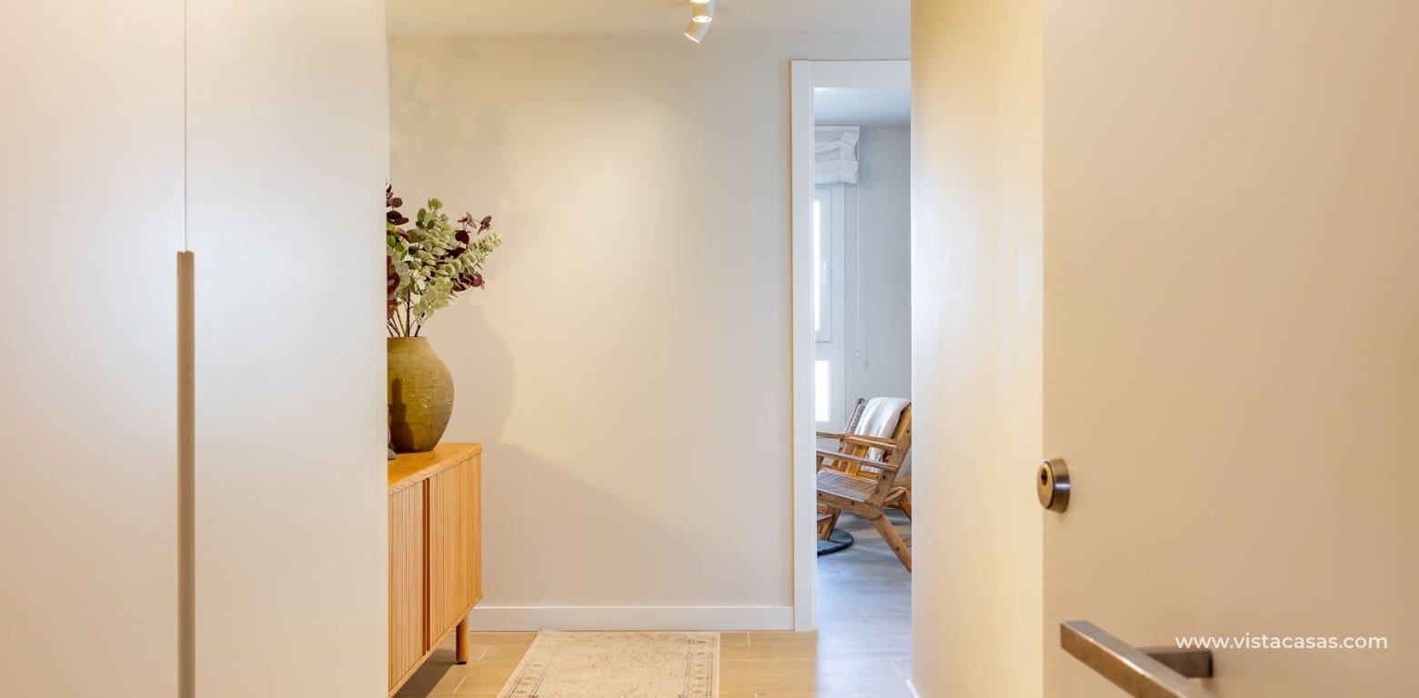 2 bedroom Apartment for sale in Calpe / Calp - € 375,000 (Ref: 9663249)