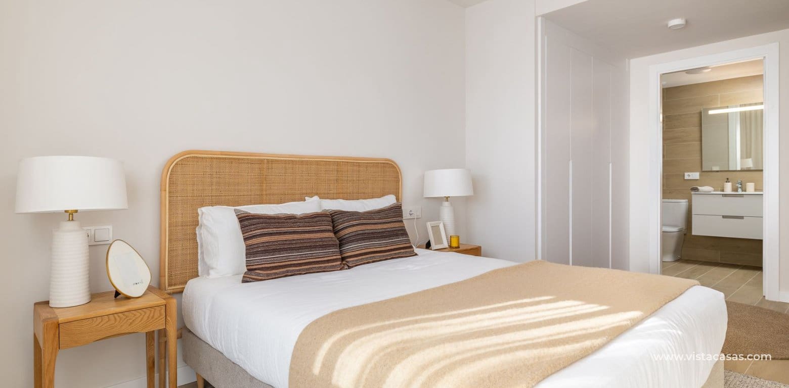 2 bedroom Apartment for sale in Calpe / Calp - € 375,000 (Ref: 9663249)