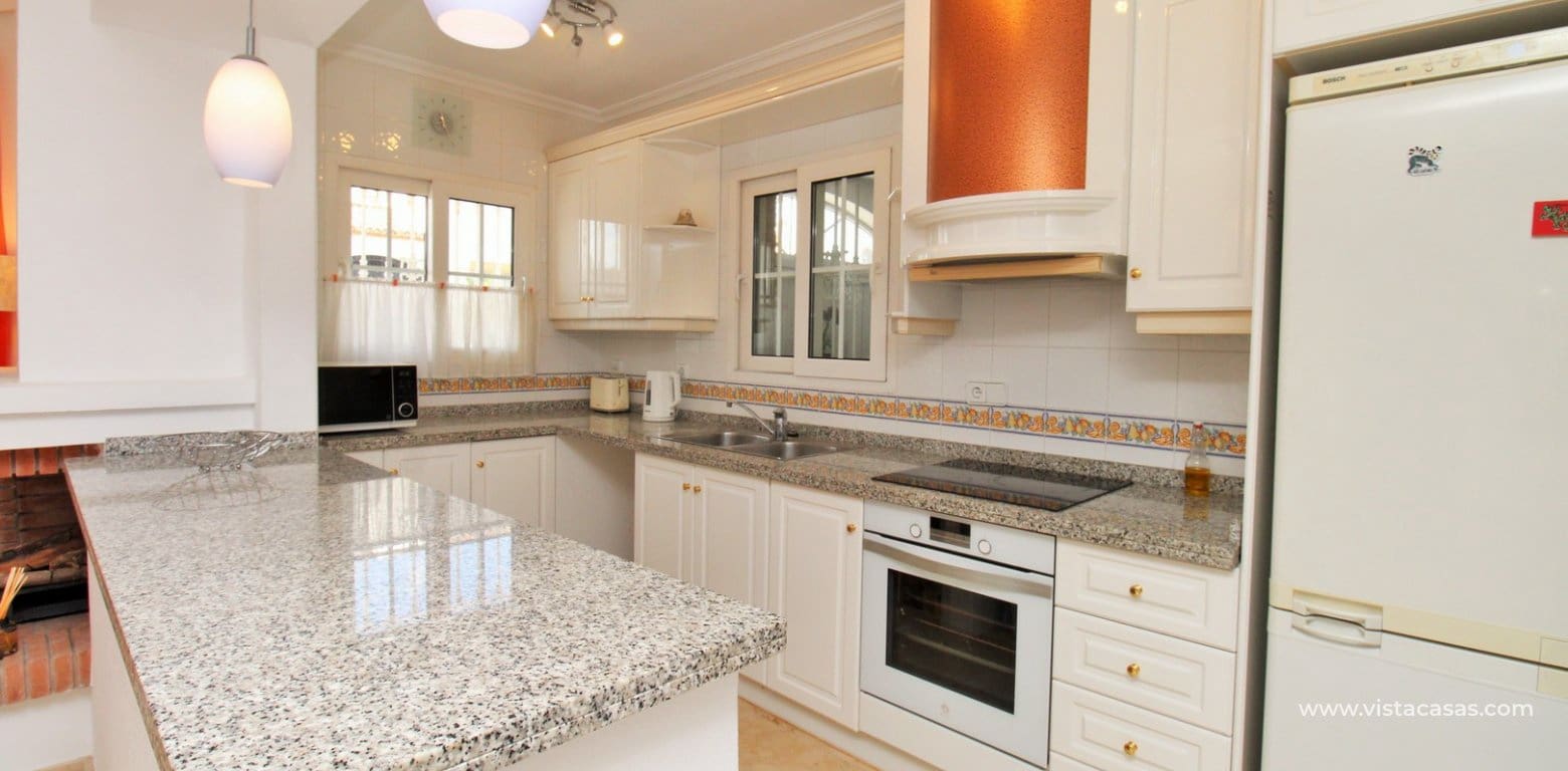 3 camera da letto Villa in vendita in Villamartin con piscina - 369.950 € (Rif: 9663272)