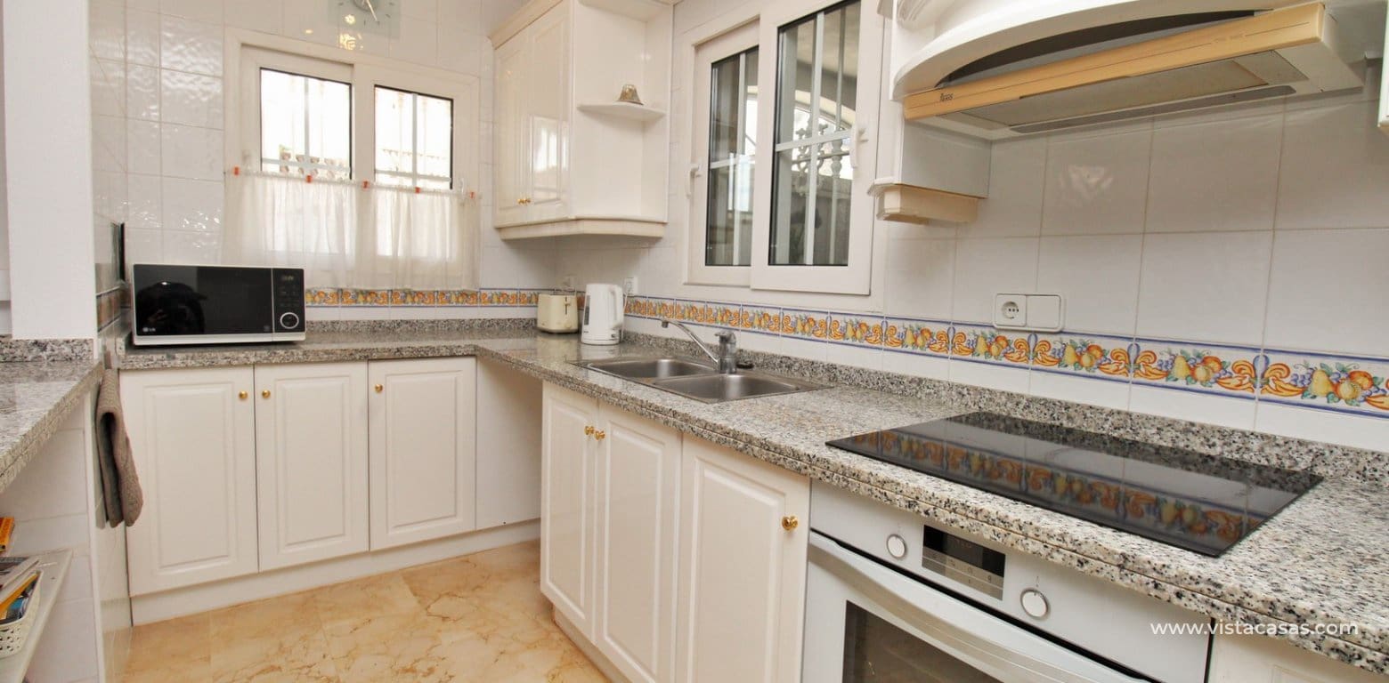 3 camera da letto Villa in vendita in Villamartin con piscina - 369.950 € (Rif: 9663272)