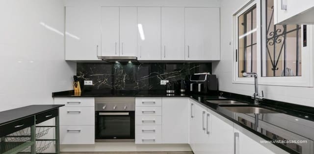 3 slaapkamer Huis te koop in Playa Flamenca, Orihuela - € 285.000 (Ref: 9664301)