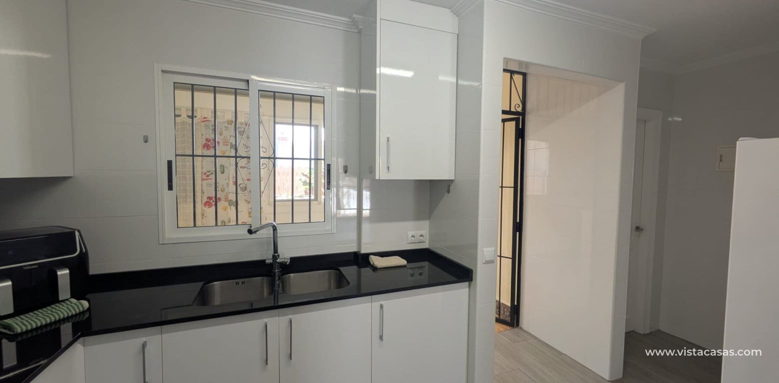 3 sovrum Hus till salu i Playa Flamenca - 285 000 € (Ref: 9664301)