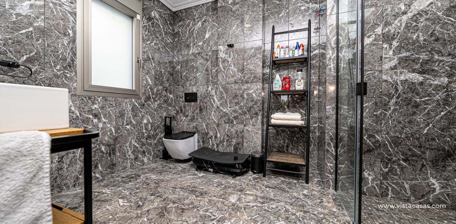 6 bedroom Villa for sale in La Zenia - € 2,950,000 (Ref: 9665162)