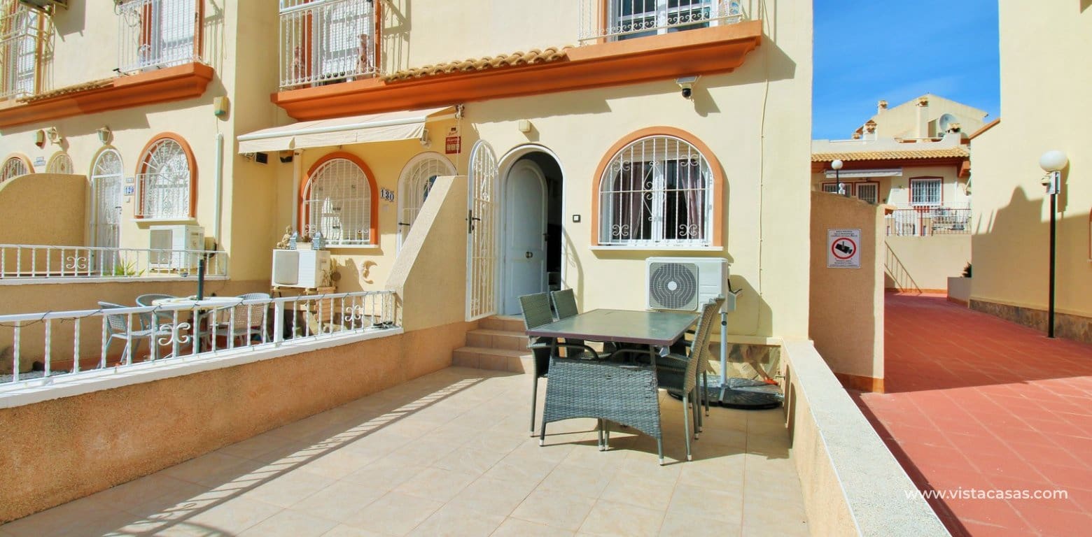 3 bedroom Townhouse for sale in Villamartin with pool - € 164,950 (Ref: 9669588)