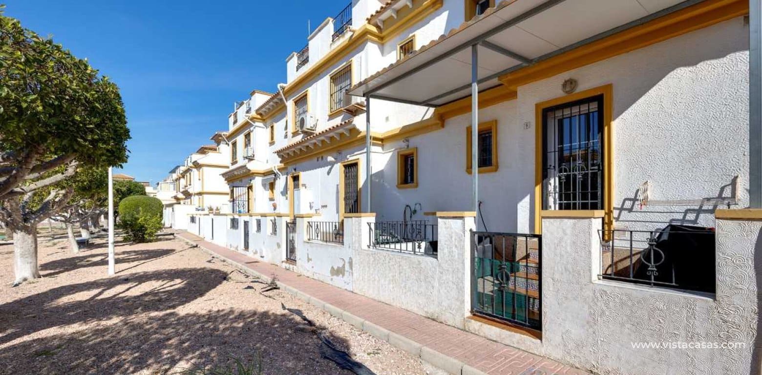 3 bedroom Townhouse for sale in Torrevieja - € 249,900 (Ref: 9674744)