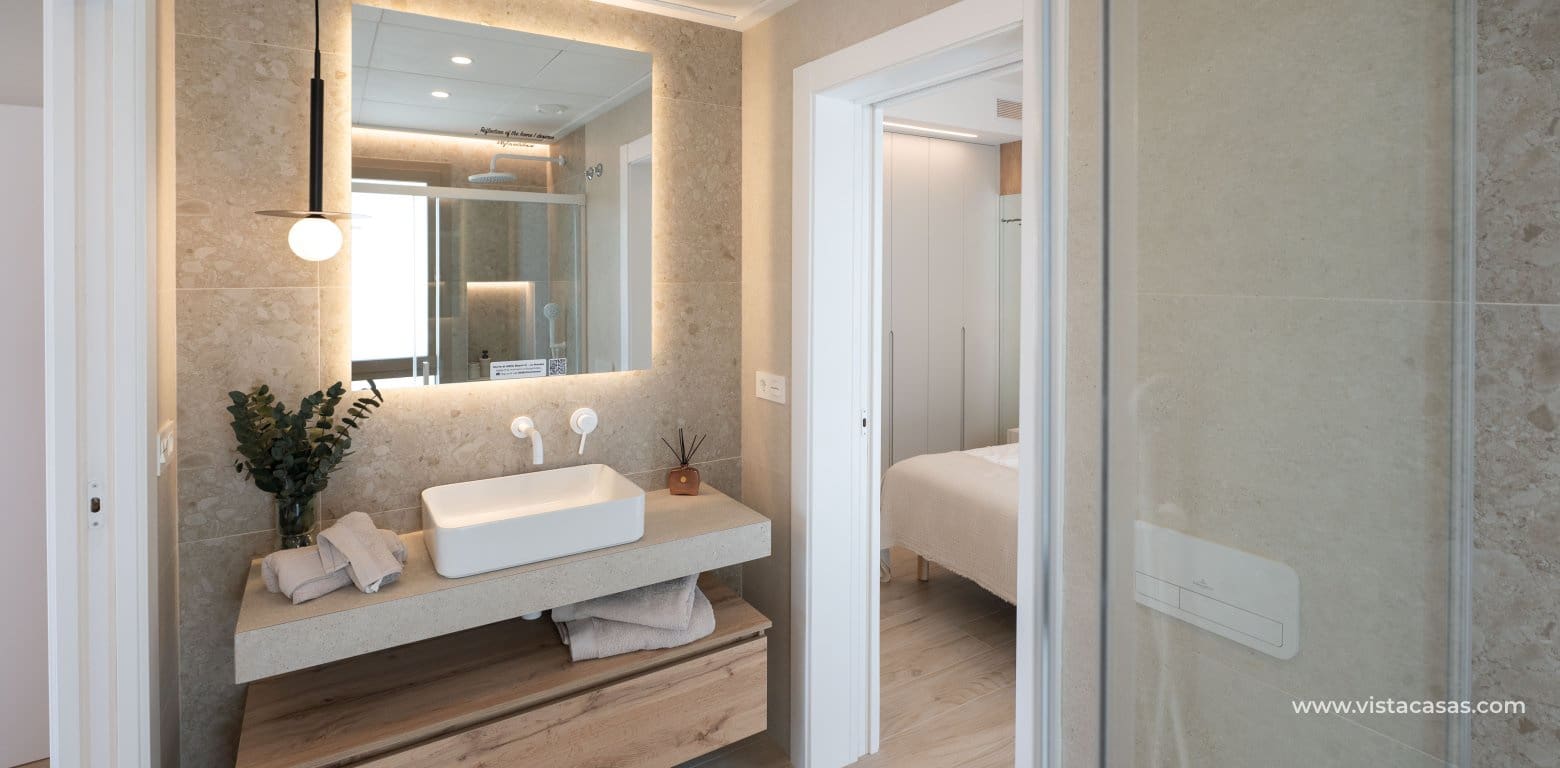 Casa de 3 habitaciones en Los Alcázares en venta - 439.000 € (Ref: 9674750)