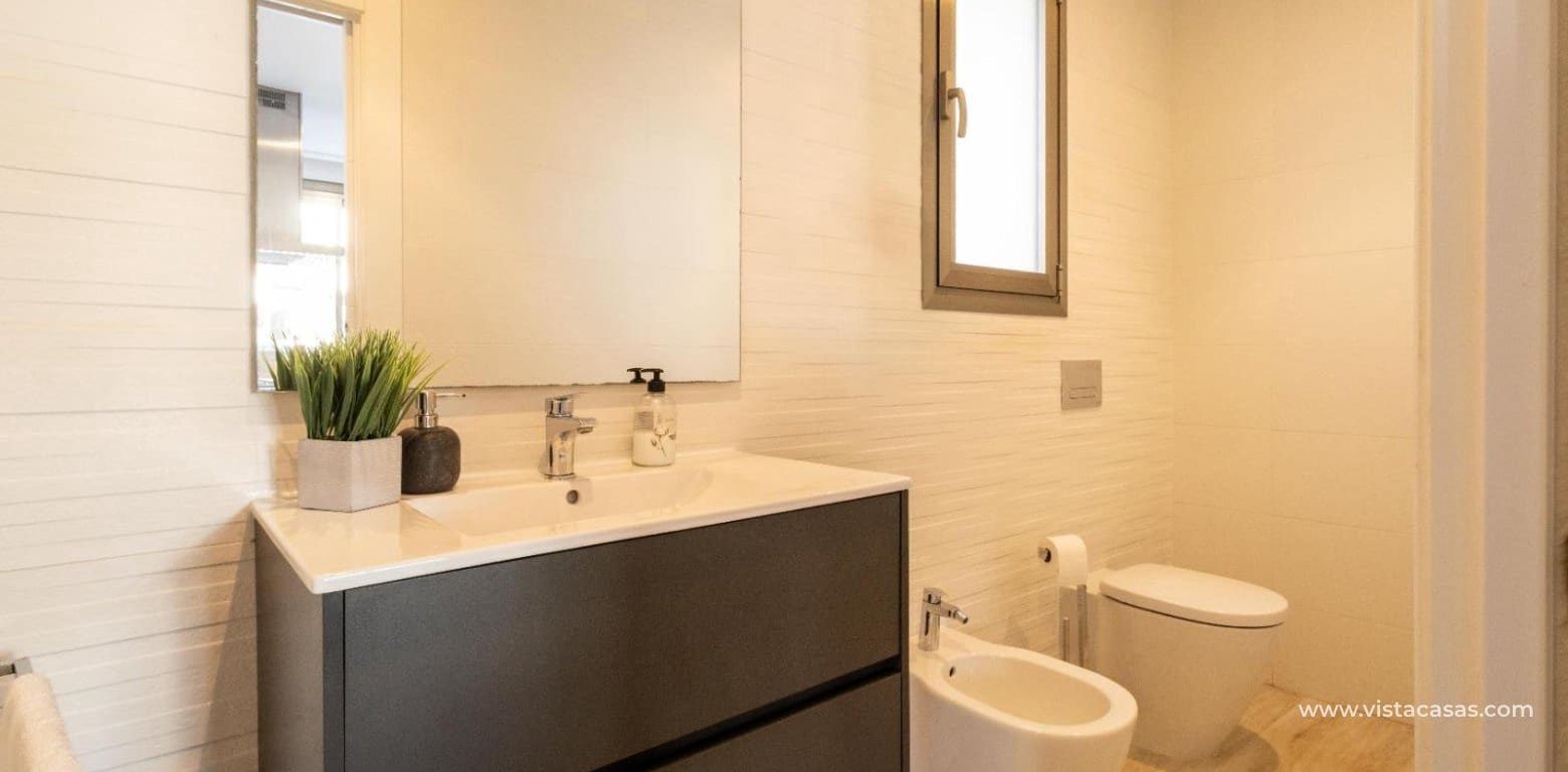 4 Zimmer Villa zu verkaufen in Villamartin - 490.000 € (Ref: 9674751)