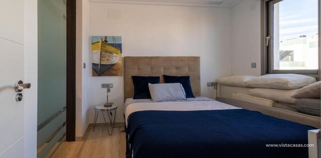 4 Zimmer Villa zu verkaufen in Villamartin, Orihuela - 490.000 € (Ref: 9674751)