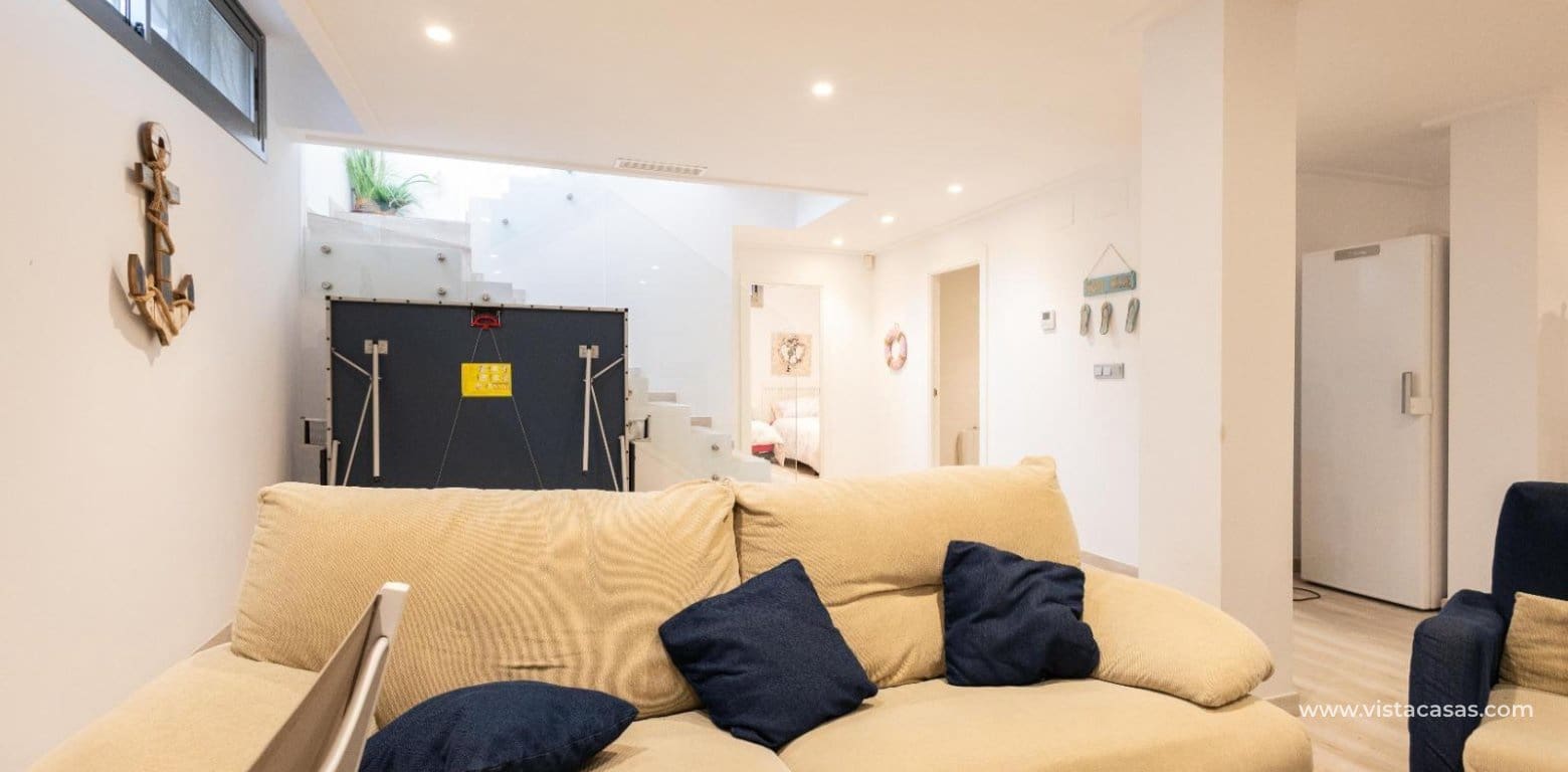 4 Zimmer Villa zu verkaufen in Villamartin - 490.000 € (Ref: 9674751)