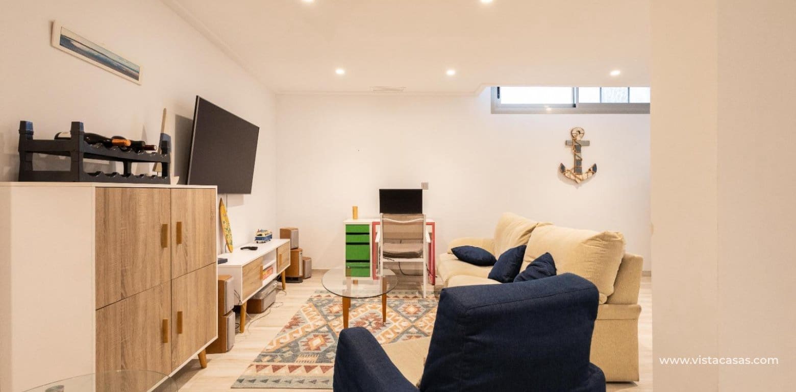 4 Zimmer Villa zu verkaufen in Villamartin - 490.000 € (Ref: 9674751)