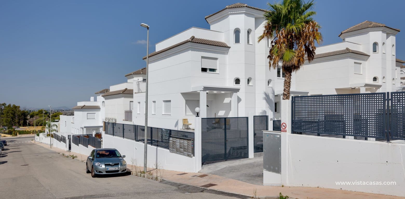3 bedroom Villa for sale in San Fulgencio - € 275,000 (Ref: 9674753)
