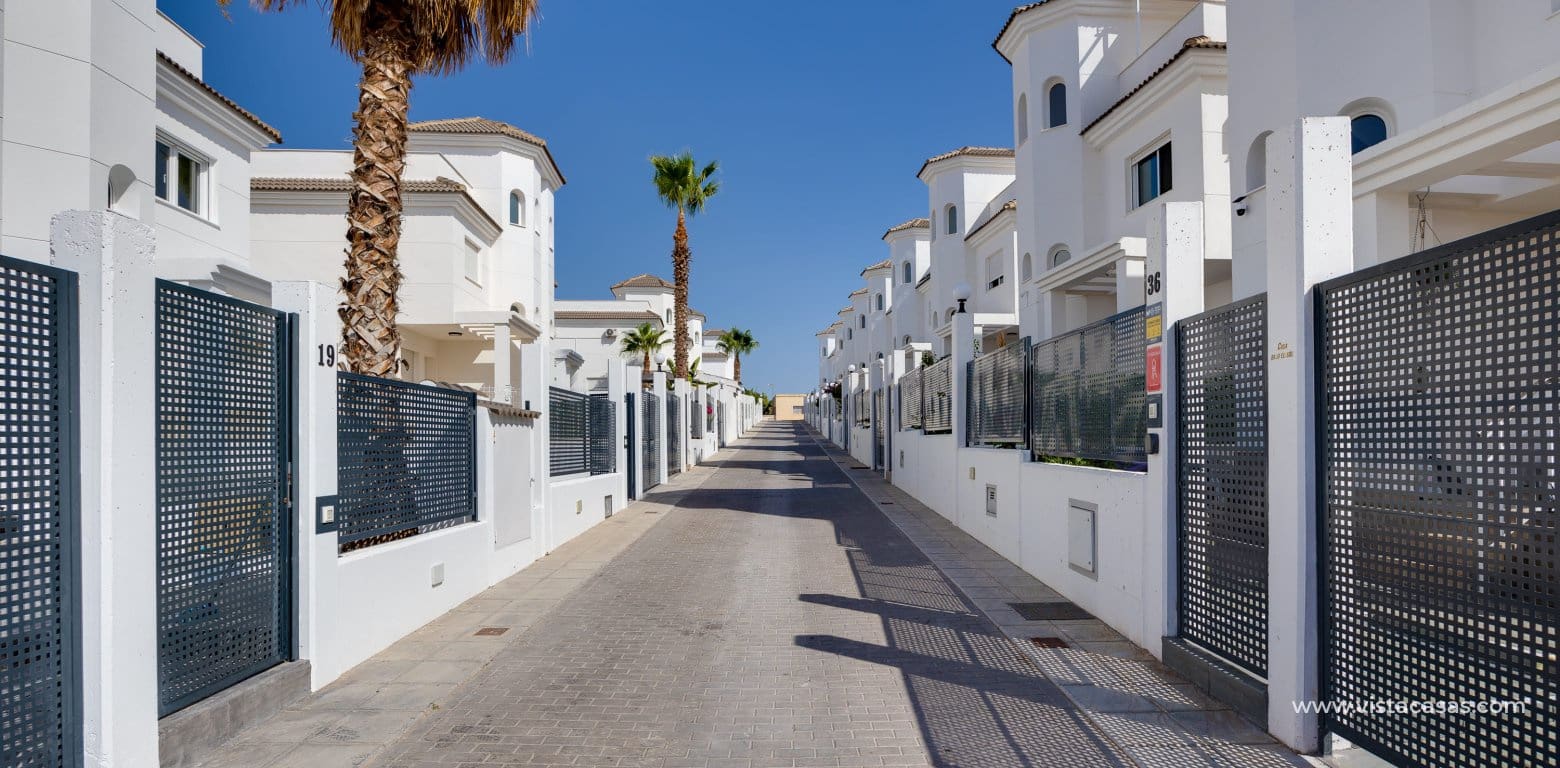 3 bedroom Villa for sale in San Fulgencio - € 275,000 (Ref: 9674753)