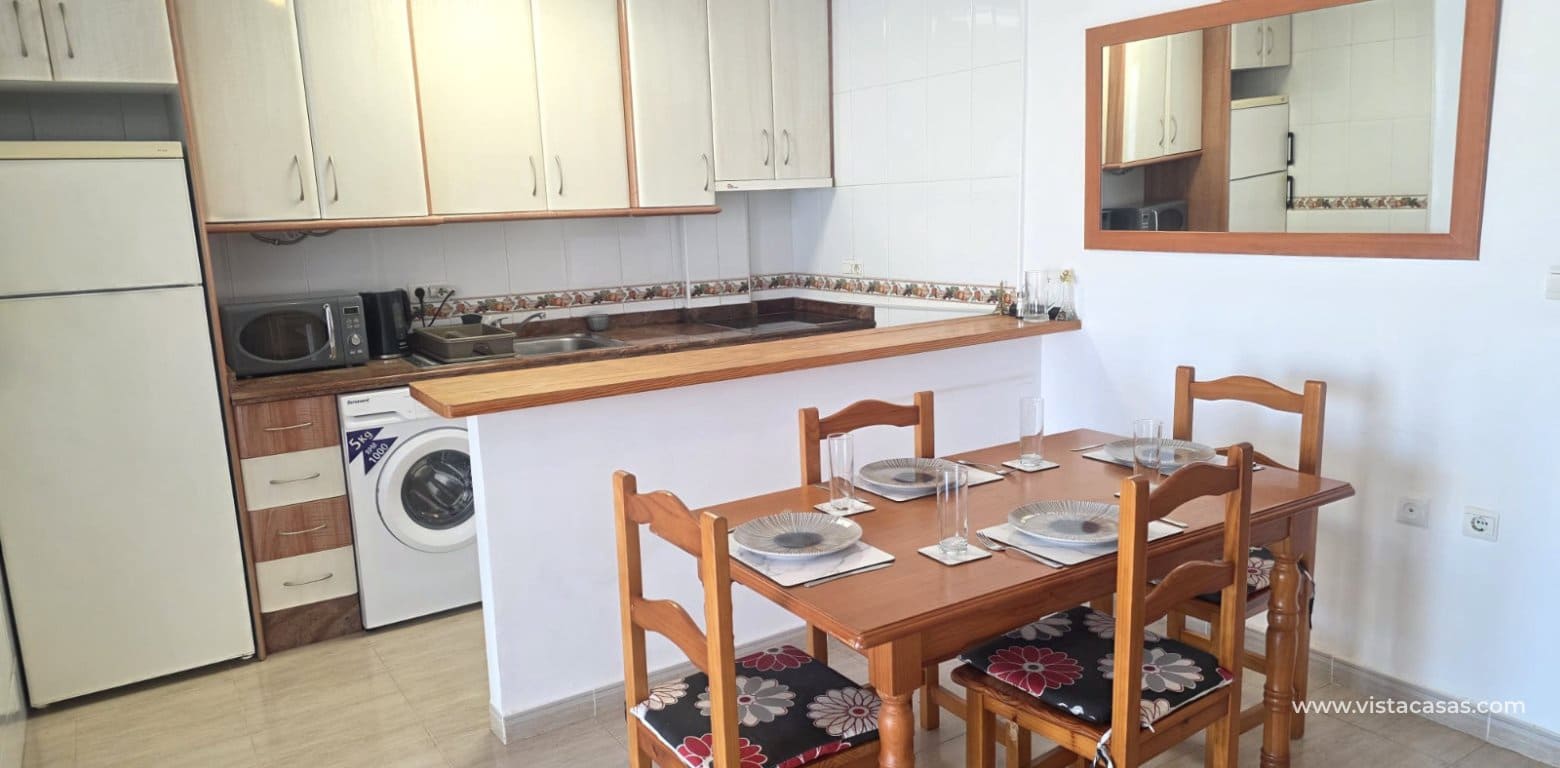 Apartamento de 2 habitaciones en Villamartin en venta - 139.900 € (Ref: 9677880)