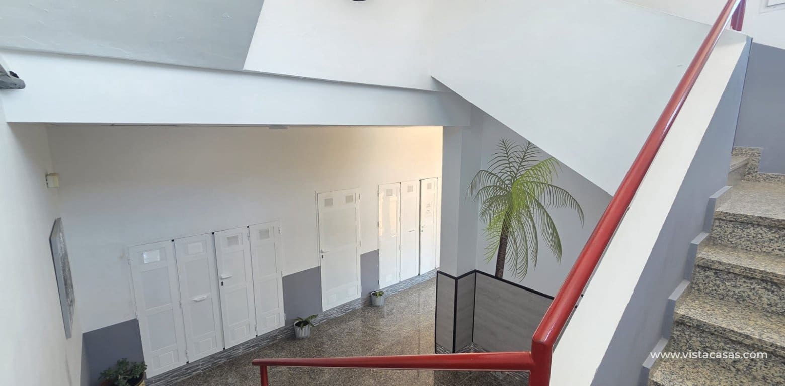 Apartamento de 2 habitaciones en Villamartin en venta - 139.900 € (Ref: 9677880)