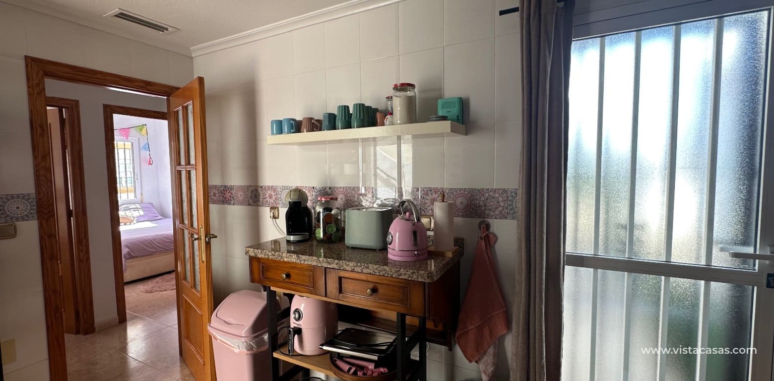 3 makuuhuone Huvila myytävänä paikassa El Raso - 220 000 € (Ref: 9677882)