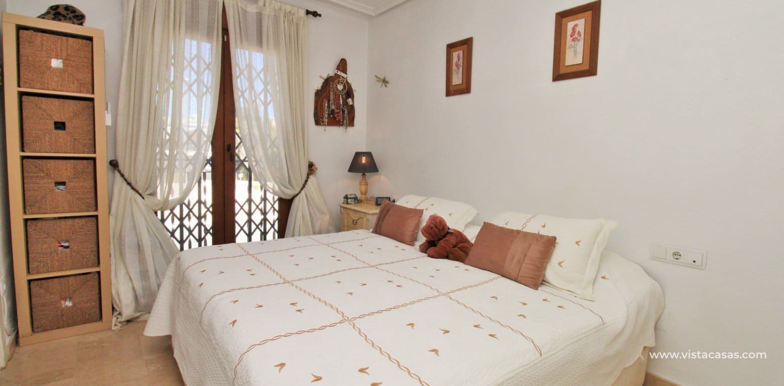 2 soveværelse Lejlighed til salg i Villamartin med swimmingpool - € 184.995 (Ref: 9679284)