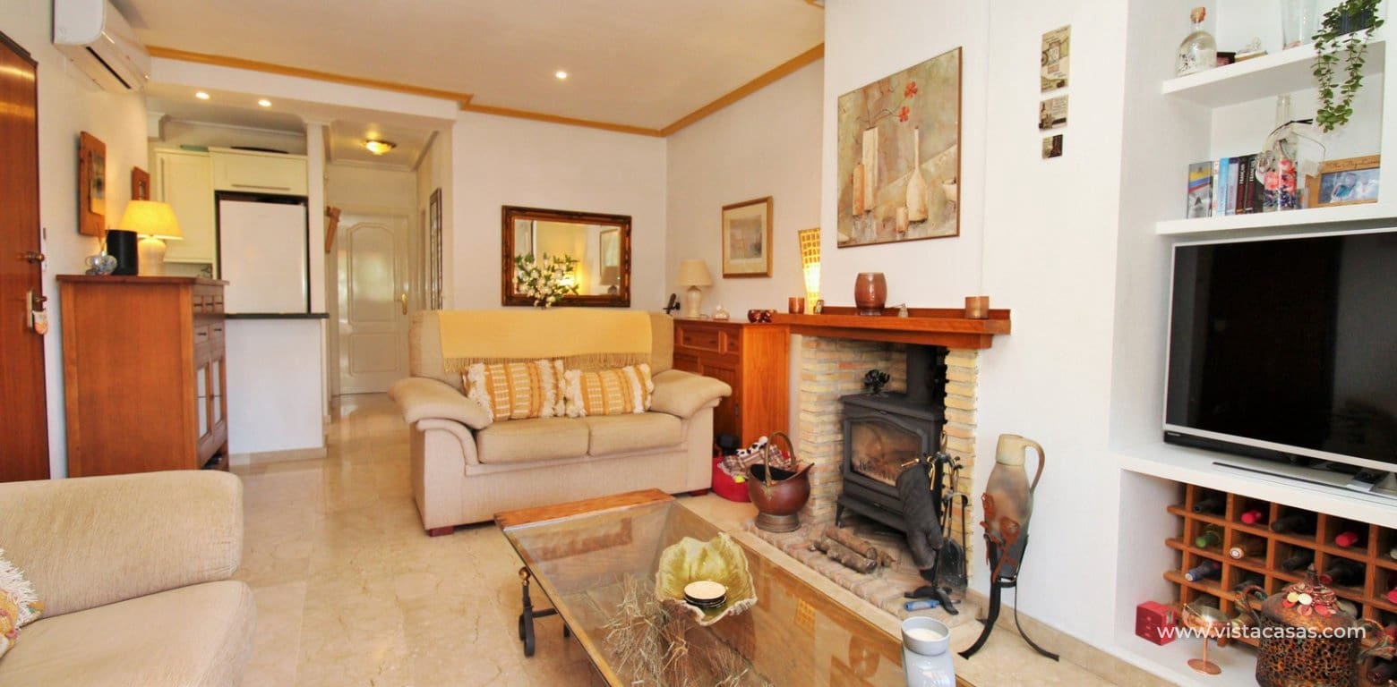 2 soveværelse Lejlighed til salg i Villamartin med swimmingpool - € 184.995 (Ref: 9679284)