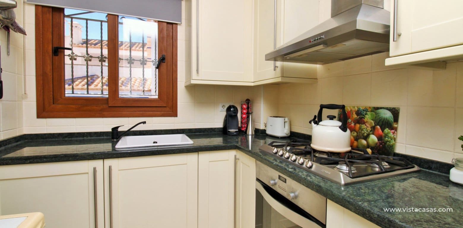 2 soveværelse Lejlighed til salg i Villamartin med swimmingpool - € 184.995 (Ref: 9679284)