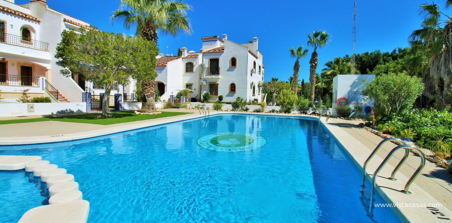 2 soveværelse Lejlighed til salg i Villamartin med swimmingpool - € 184.995 (Ref: 9679284)