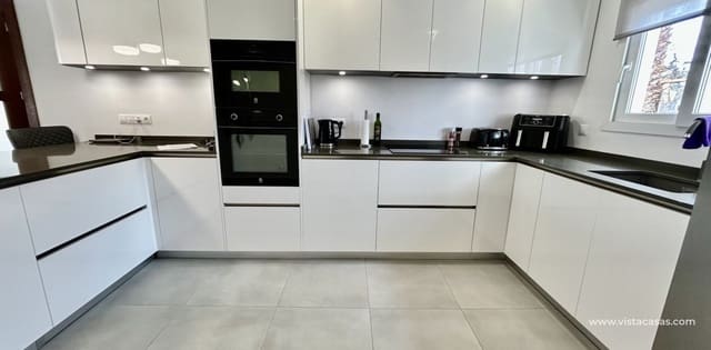 6 slaapkamer Villa te koop in Cabo Roig, Orihuela - € 799.000 (Ref: 9680607)