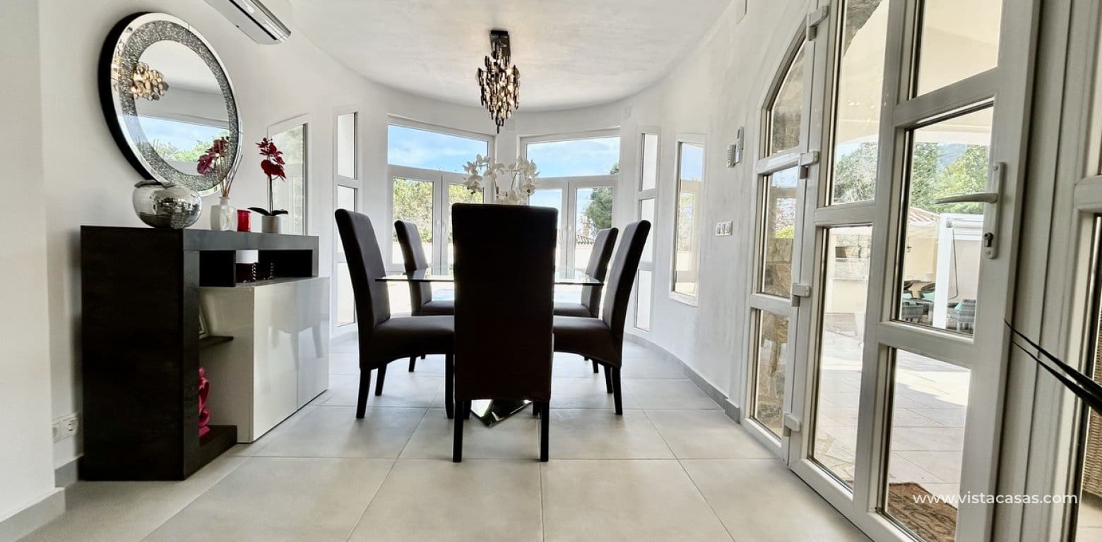 6 slaapkamer Villa te koop in Cabo Roig - € 799.000 (Ref: 9680607)