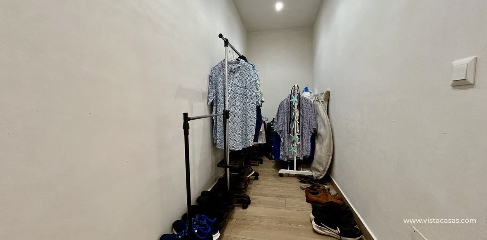 6 slaapkamer Villa te koop in Cabo Roig - € 799.000 (Ref: 9680607)