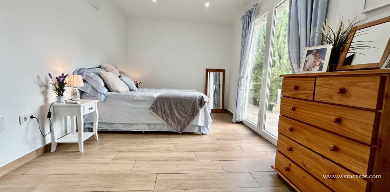 6 slaapkamer Villa te koop in Cabo Roig - € 799.000 (Ref: 9680607)