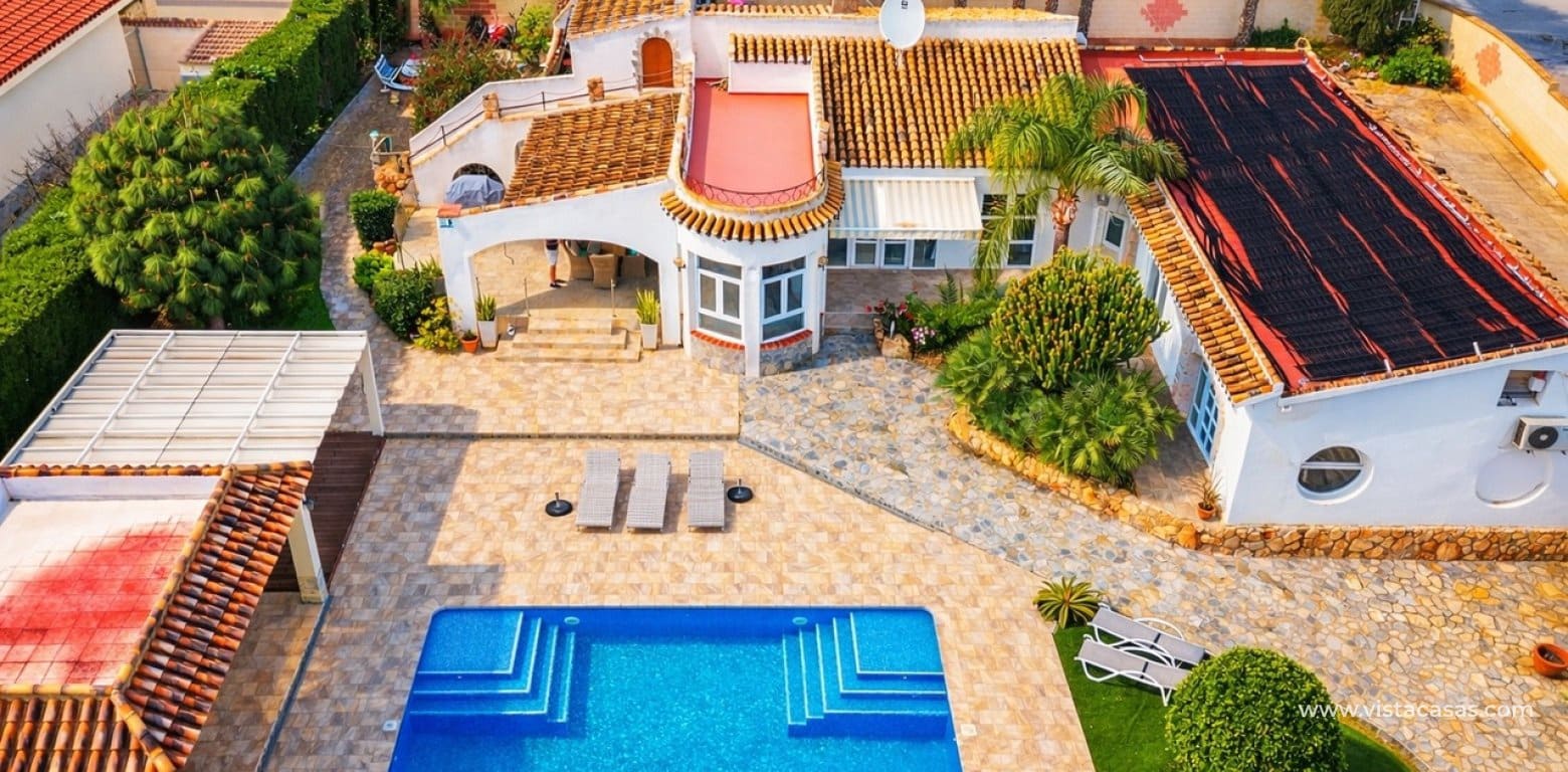 6 slaapkamer Villa te koop in Cabo Roig - € 799.000 (Ref: 9680607)