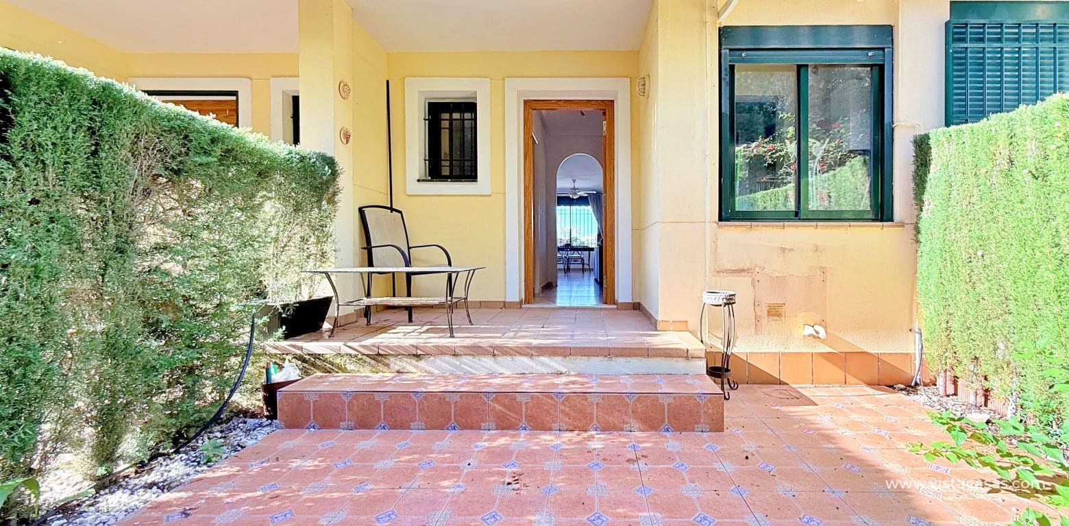 2 slaapkamer Huis te koop in Villamartin - € 215.000 (Ref: 9680609)