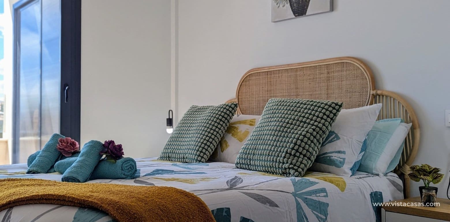 2 bedroom Apartment for sale in Villamartin - € 310,000 (Ref: 9684037)