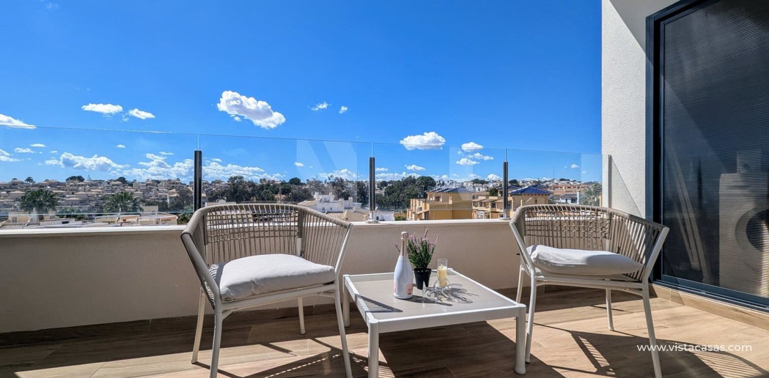 2 bedroom Apartment for sale in Villamartin - € 310,000 (Ref: 9684037)