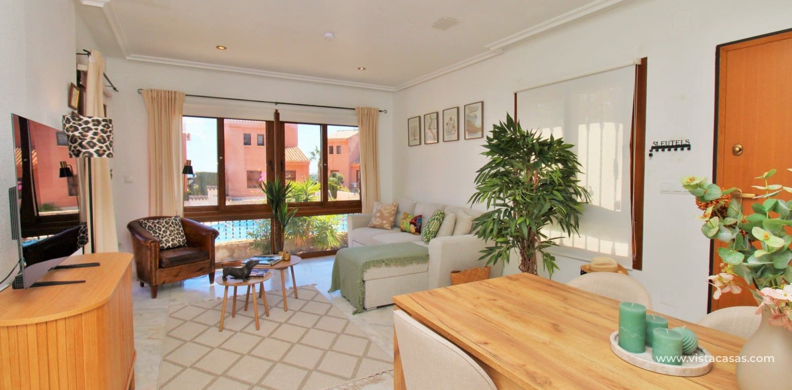 Chalet de 3 habitaciones en San Miguel de Salinas en venta con piscina - 310.000 € (Ref: 9685587)