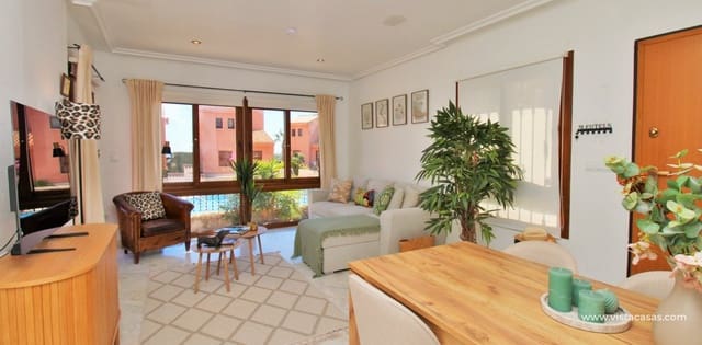 Chalet de 3 habitaciones en San Miguel de Salinas en venta con piscina - 310.000 € (Ref: 9685587)