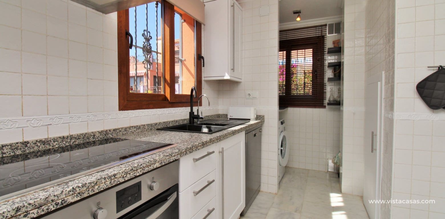 Chalet de 3 habitaciones en San Miguel de Salinas en venta con piscina - 310.000 € (Ref: 9685587)