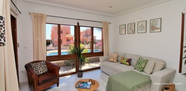 Chalet de 3 habitaciones en San Miguel de Salinas en venta con piscina - 310.000 € (Ref: 9685587)