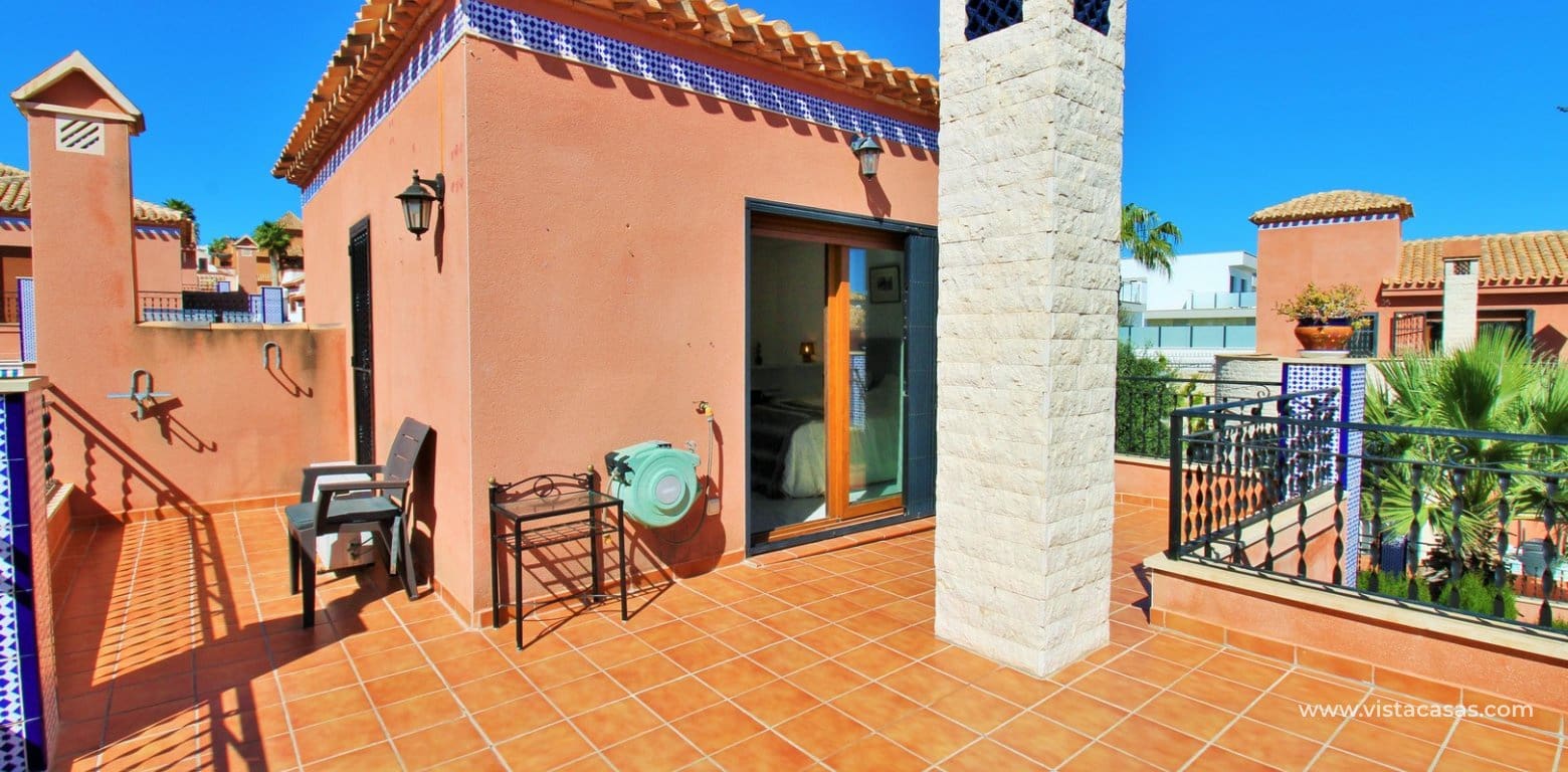 Chalet de 3 habitaciones en San Miguel de Salinas en venta con piscina - 310.000 € (Ref: 9685587)
