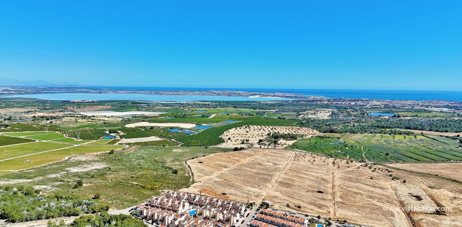 Chalet de 3 habitaciones en San Miguel de Salinas en venta con piscina - 310.000 € (Ref: 9685587)