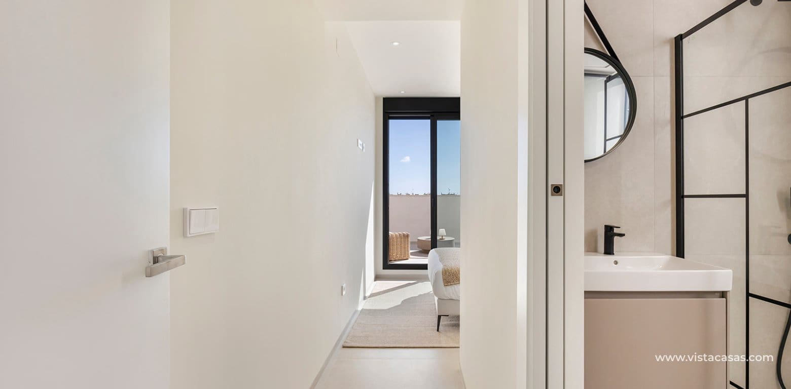 2 slaapkamer Villa te koop in Los Alcazares - € 439.000 (Ref: 9687353)