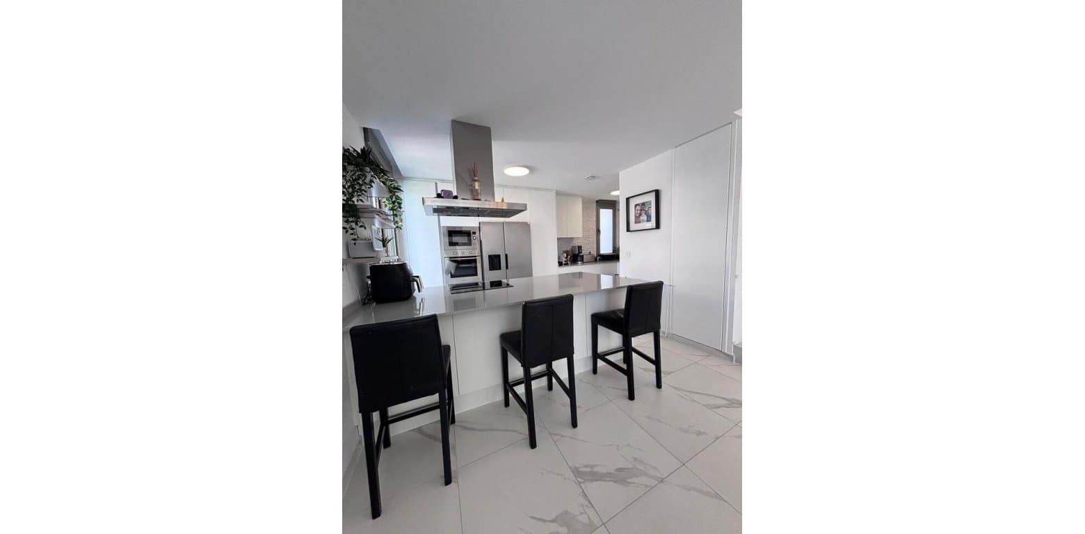 5 makuuhuone Huvila myytävänä paikassa Villamartin - 595 000 € (Ref: 9687356)