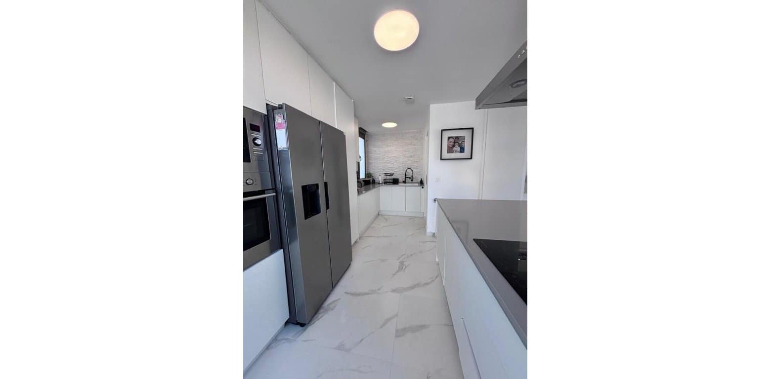 5 makuuhuone Huvila myytävänä paikassa Villamartin - 595 000 € (Ref: 9687356)