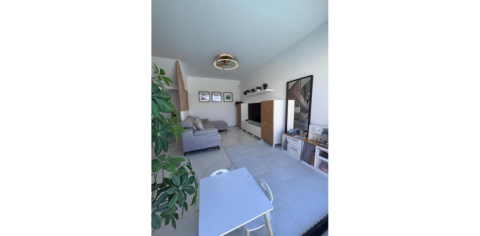 5 makuuhuone Huvila myytävänä paikassa Villamartin - 595 000 € (Ref: 9687356)