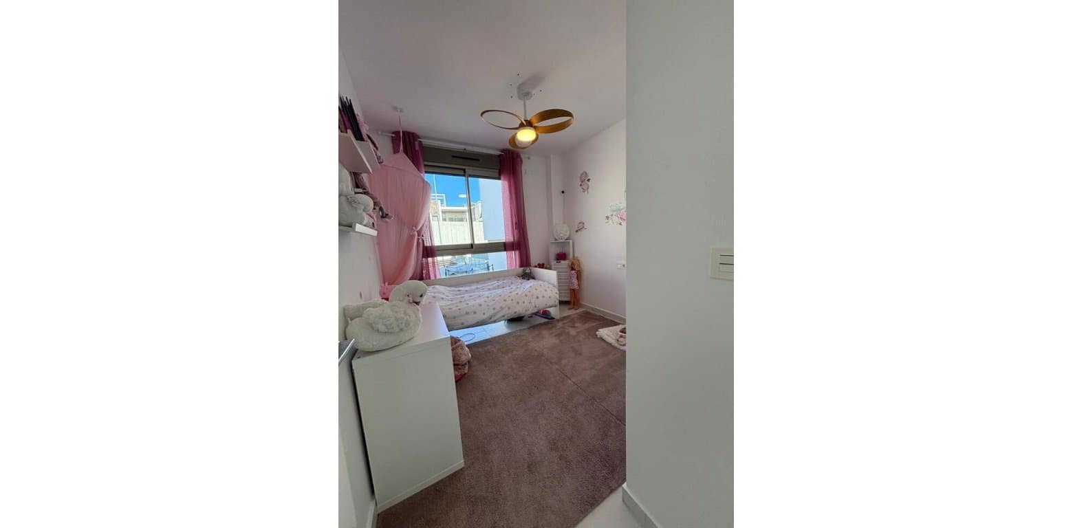 5 makuuhuone Huvila myytävänä paikassa Villamartin - 595 000 € (Ref: 9687356)