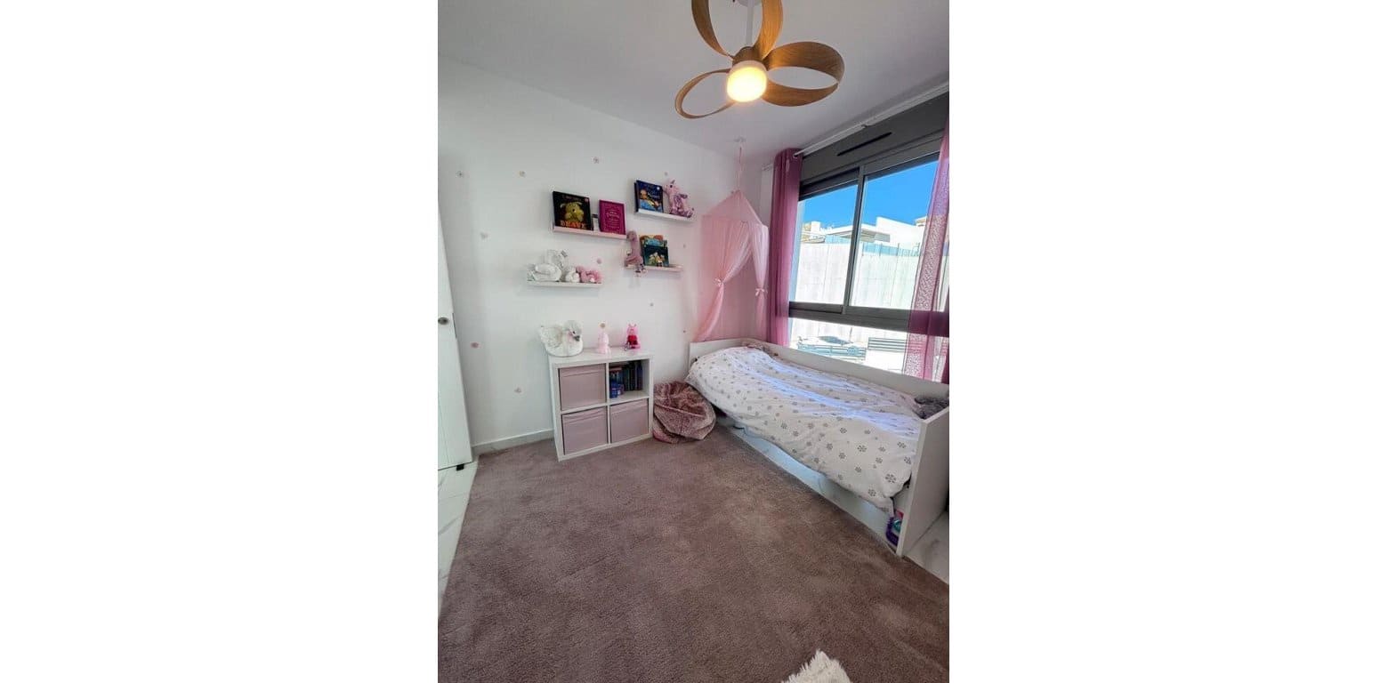 5 makuuhuone Huvila myytävänä paikassa Villamartin - 595 000 € (Ref: 9687356)