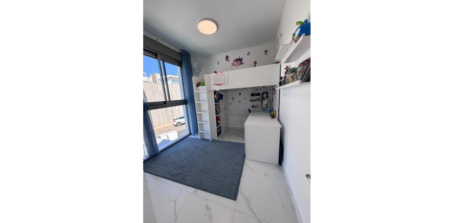 5 makuuhuone Huvila myytävänä paikassa Villamartin - 595 000 € (Ref: 9687356)