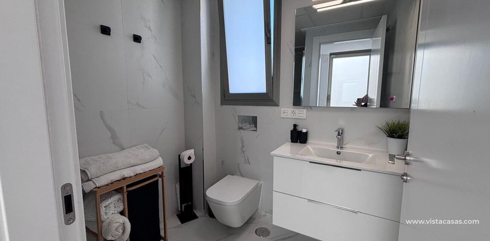 5 makuuhuone Huvila myytävänä paikassa Villamartin - 595 000 € (Ref: 9687356)