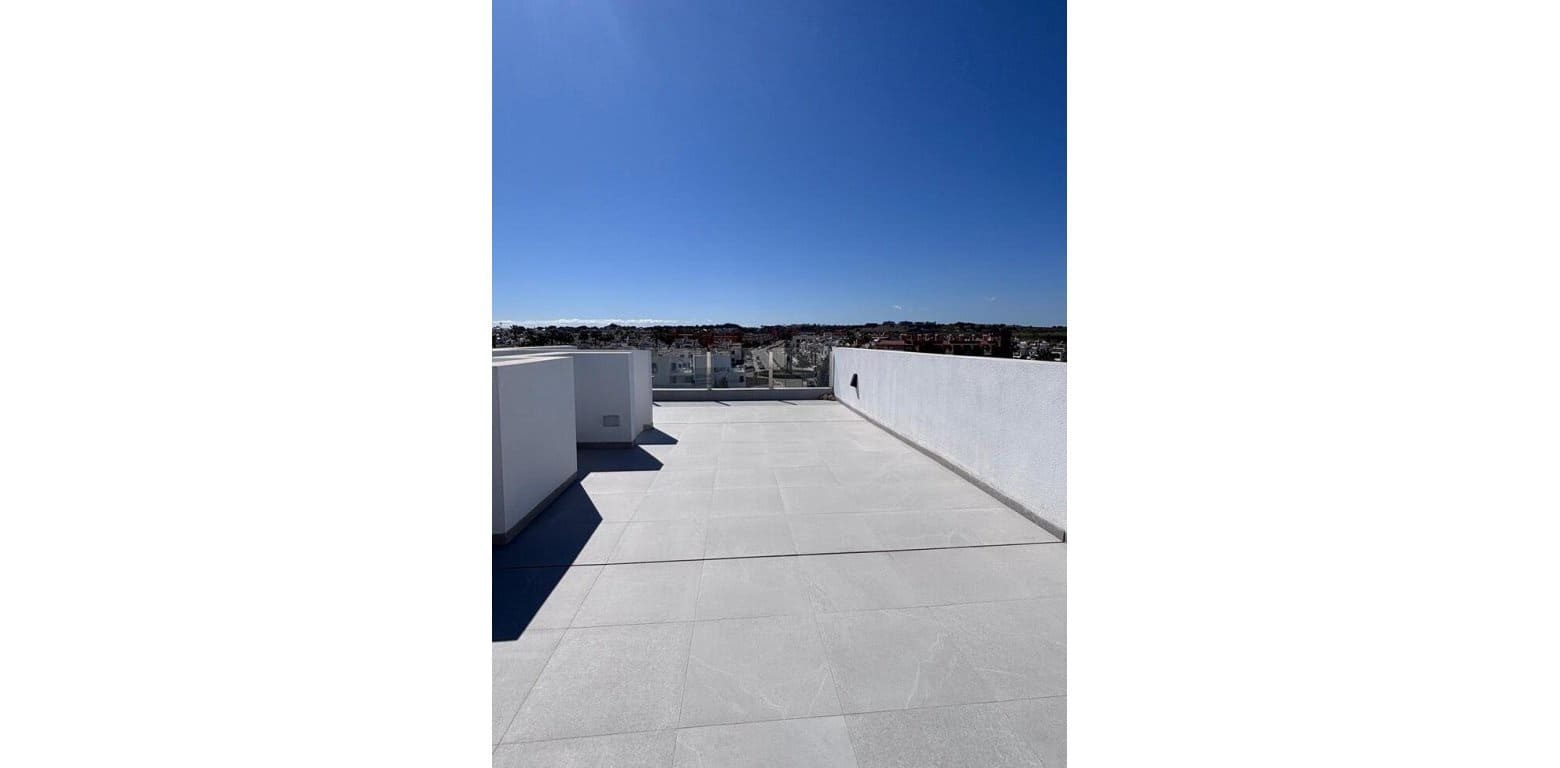 5 makuuhuone Huvila myytävänä paikassa Villamartin - 595 000 € (Ref: 9687356)