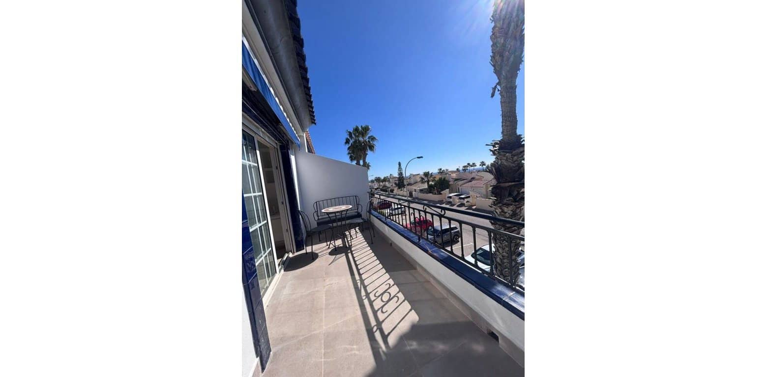 2 bedroom Apartment for sale in Villamartin - € 205,000 (Ref: 9687357)